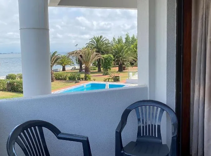 Riabela מלון טוריירה